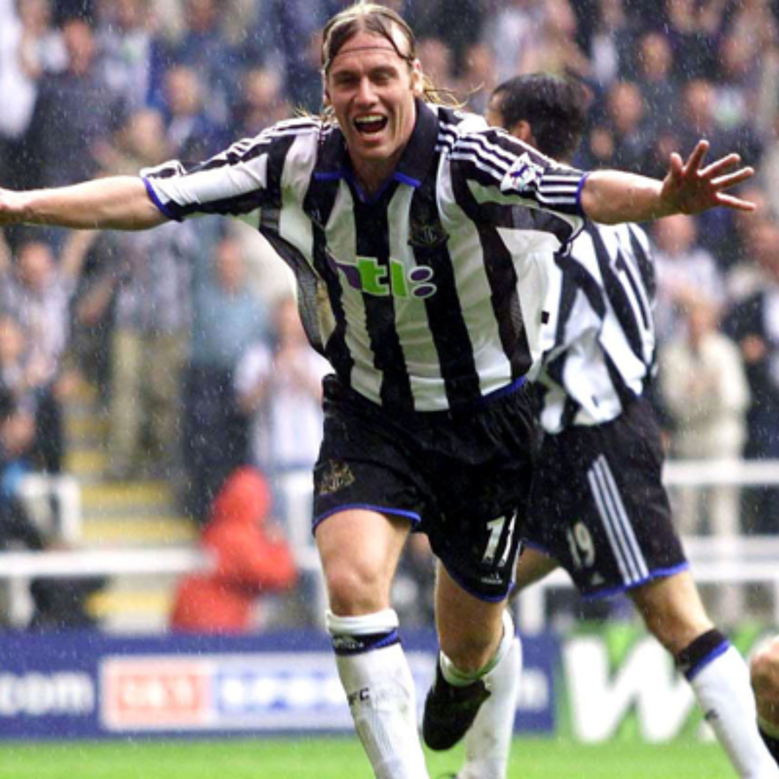 Camiseta local del Newcastle United 2000/01