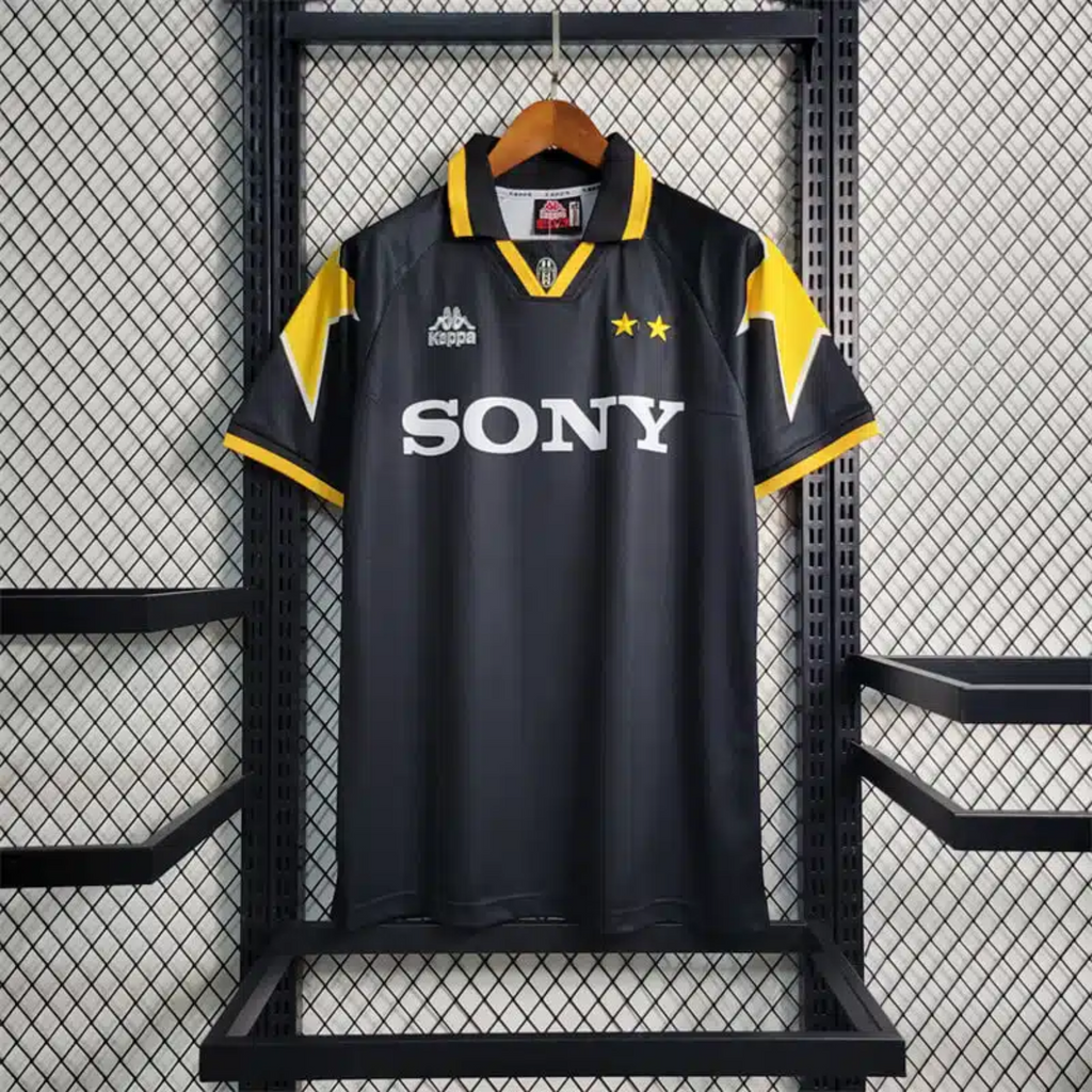 Juventus Away Shirt 1995/97