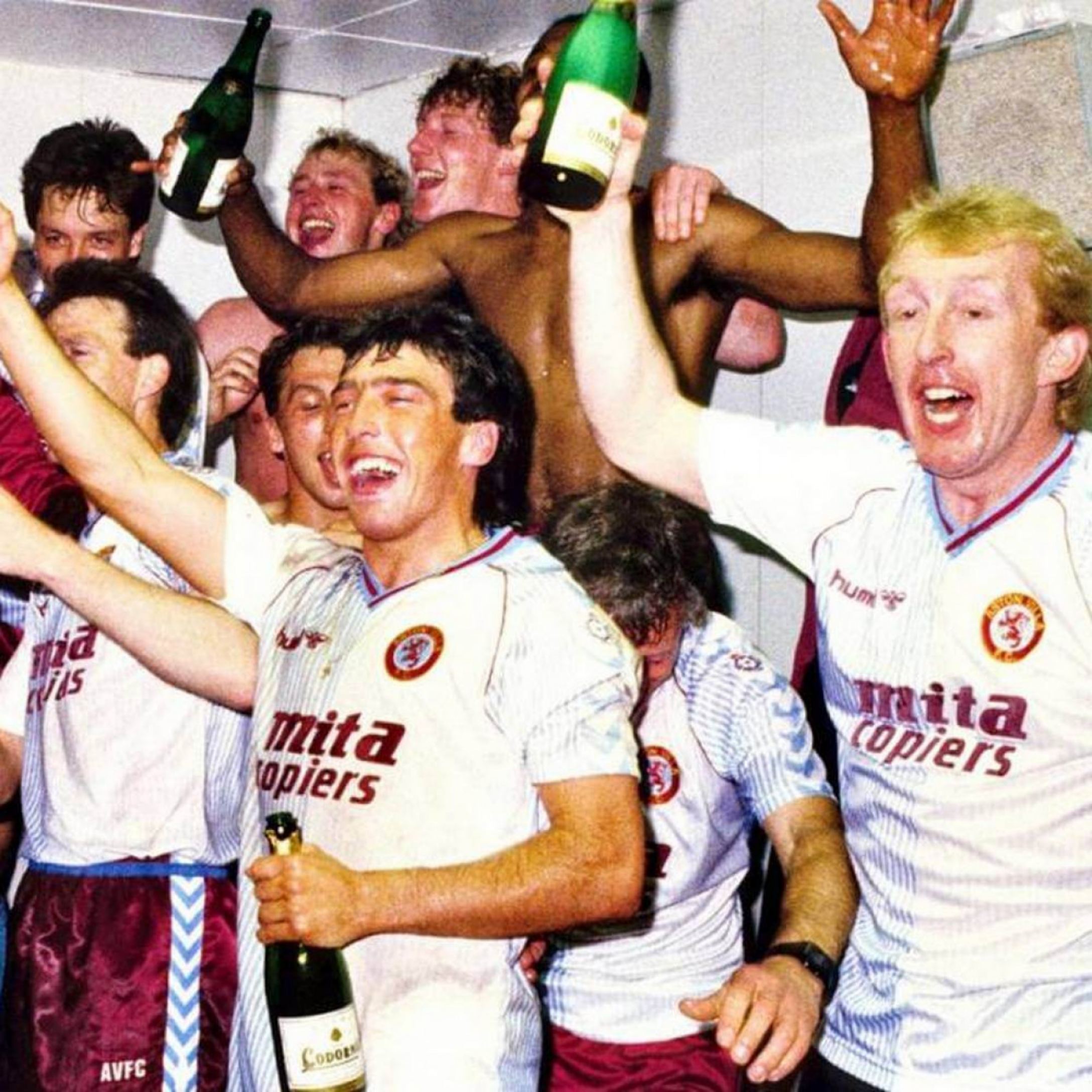 Aston Villa Away Shirt 1987/88