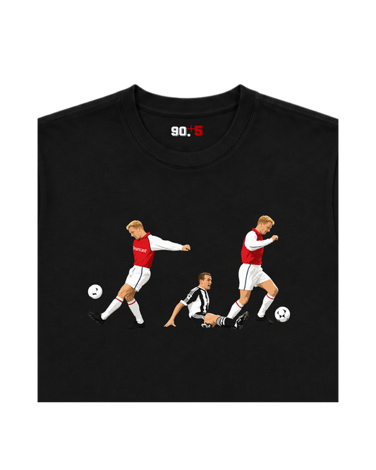 Arsenal - Dennis vs Newcastle | Printed Club Classic T-Shirt